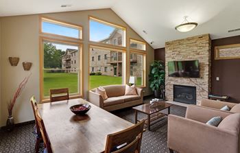 Dominium_Elm Creek_Community Room